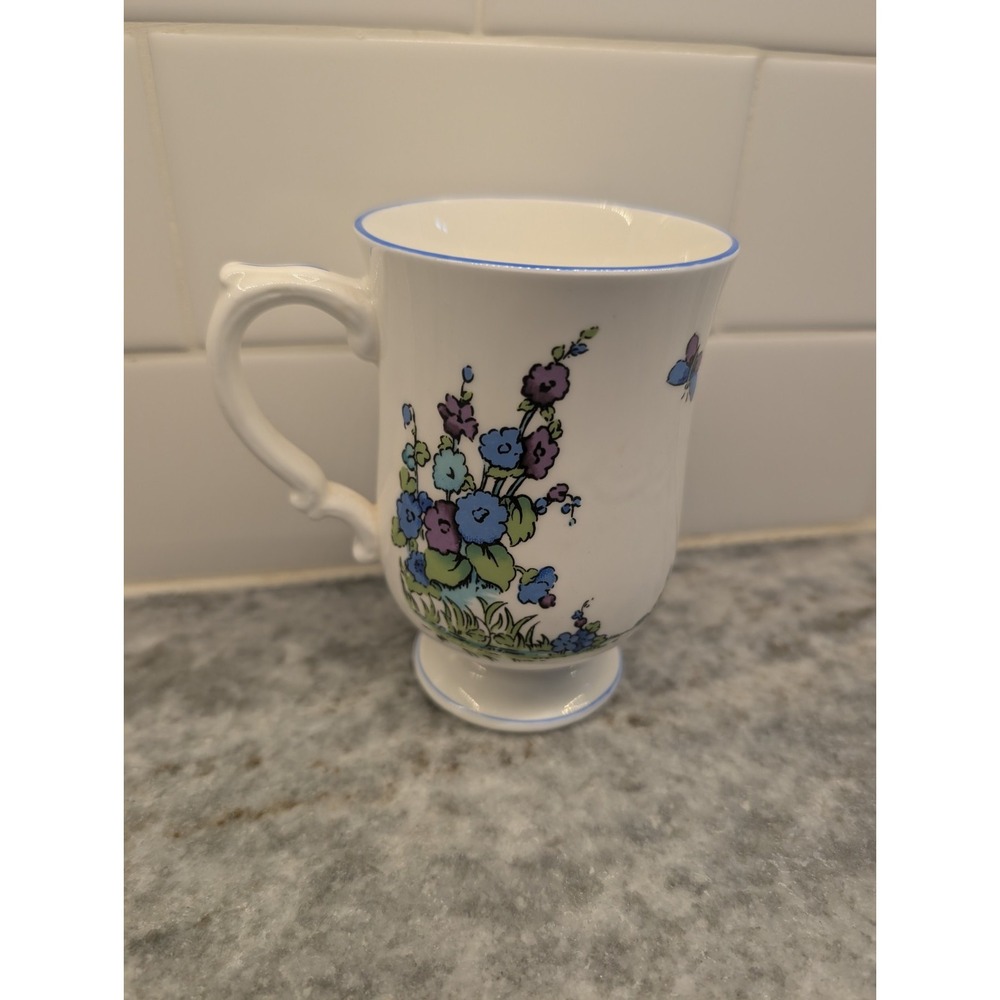 Crown Staffordshire Gainsborough 10‎ oz Footed Mug